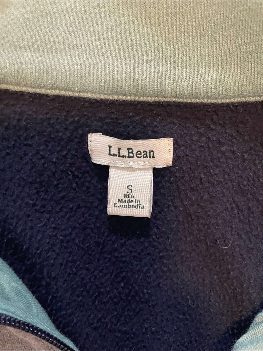 LL Bean pullover - Picture 2 of 4